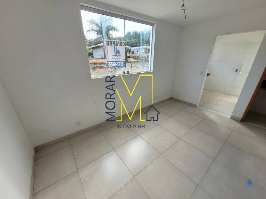 Casa à venda com 2 quartos, 55m² - Foto 4
