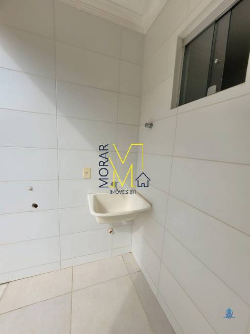 Casa à venda com 2 quartos, 55m² - Foto 11