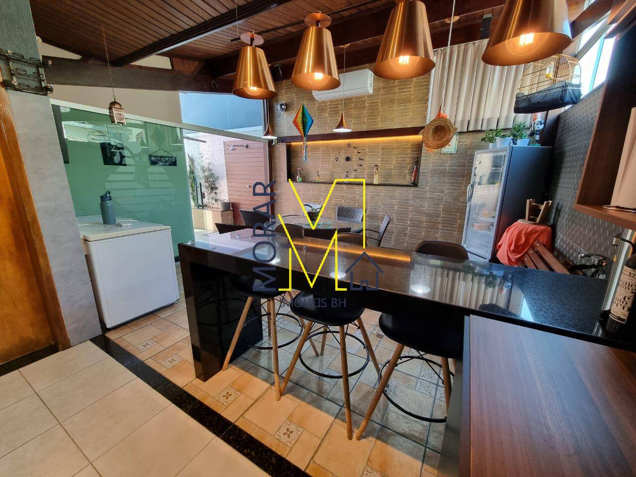 Casa, 3 quartos, 180 m² - Foto 1