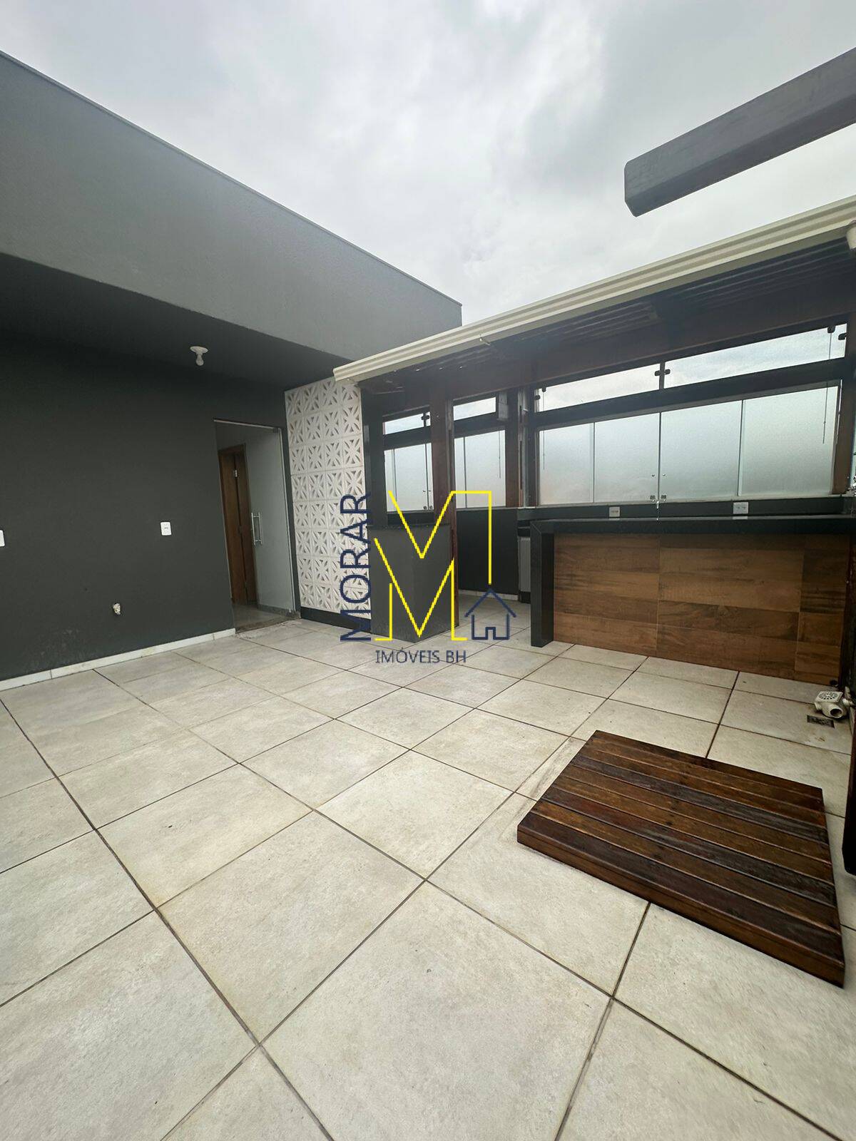 Cobertura à venda com 2 quartos, 117m² - Foto 1