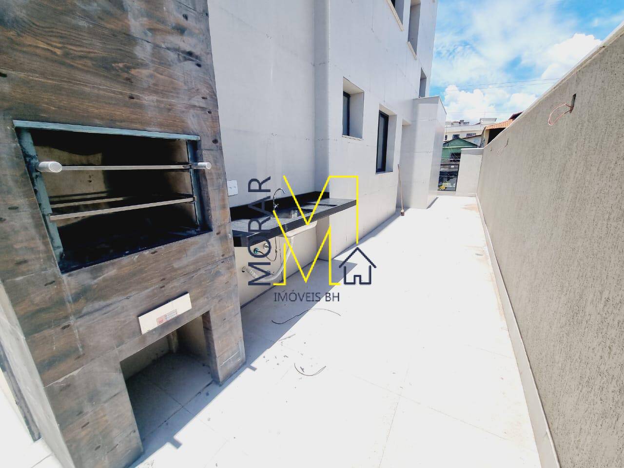 Apartamento à venda com 3 quartos, 100m² - Foto 1