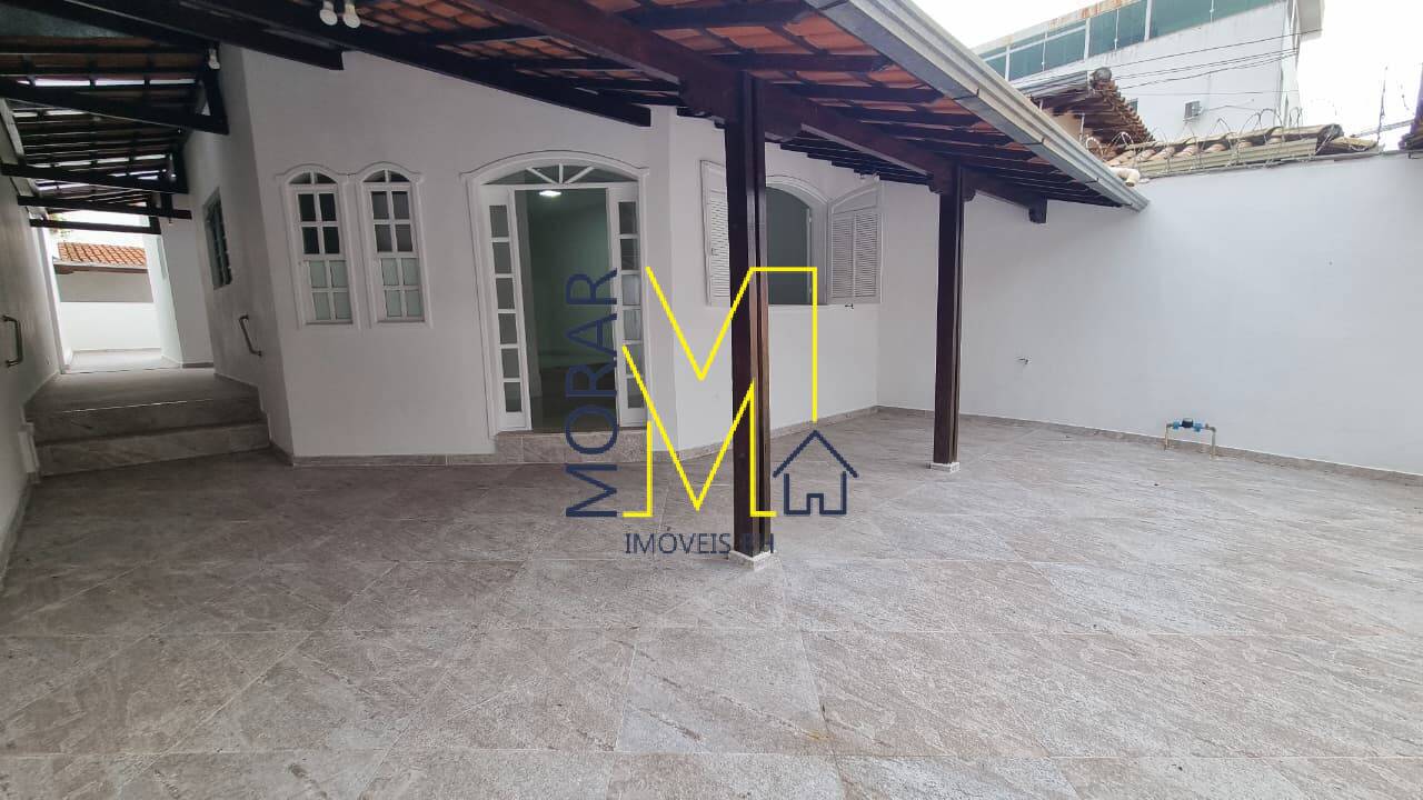 Casa, 3 quartos, 205 m² - Foto 1