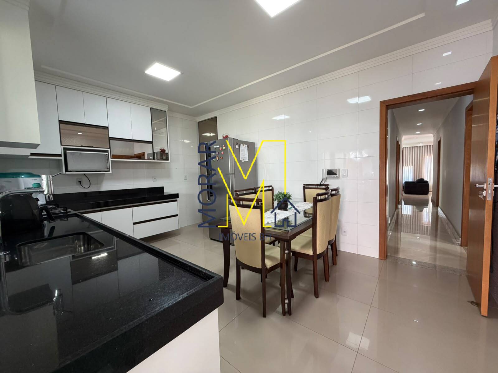 Casa, 4 quartos, 250 m² - Foto 34