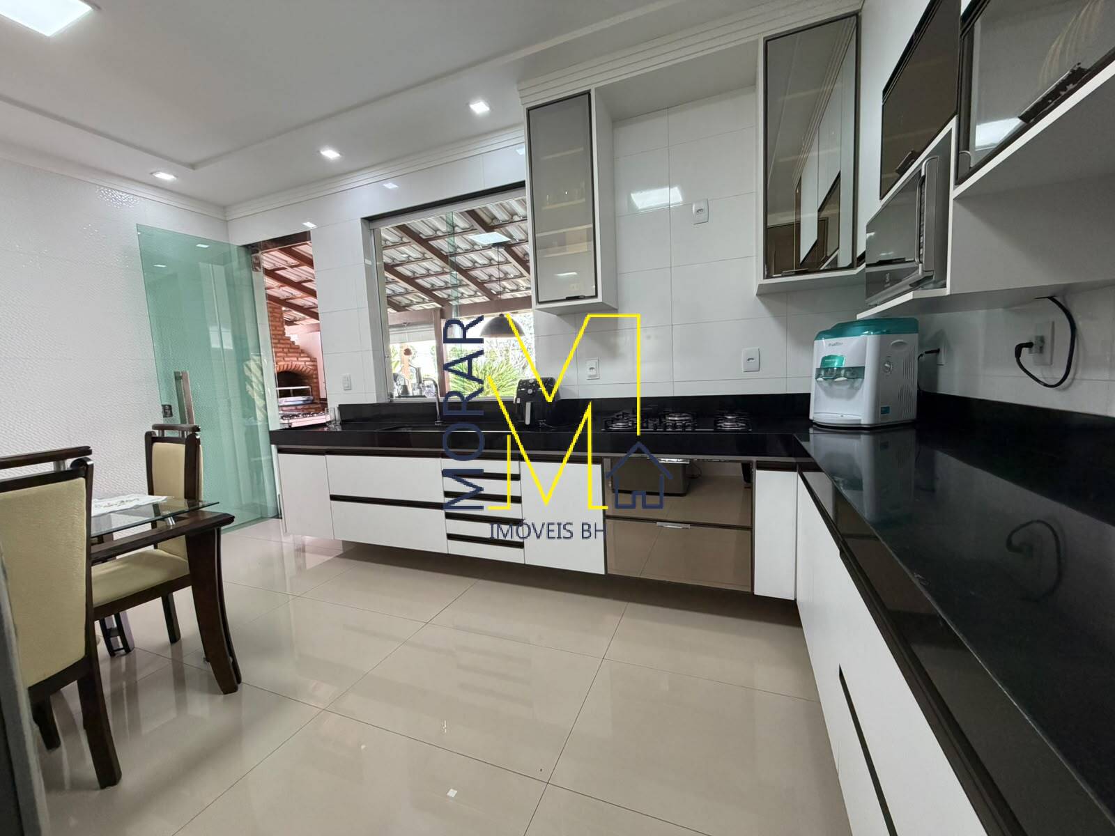 Casa, 4 quartos, 250 m² - Foto 30
